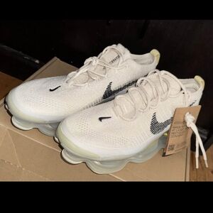 Nike Air Scorpion Flyknit